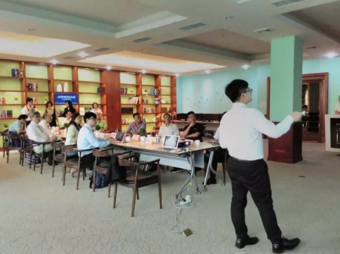 台灣中山大學考察團來南安對企業進行考察交流圖片