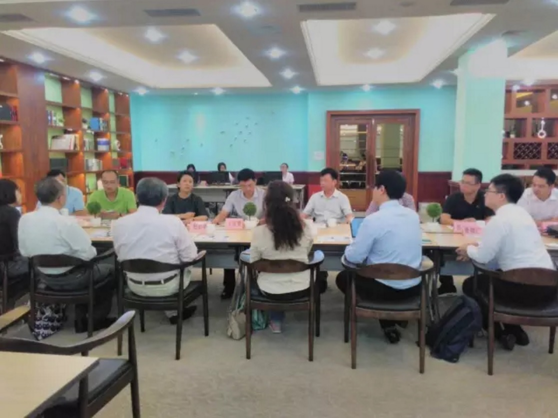 台灣中山大學考察團來南安對企業進行考察交流圖片