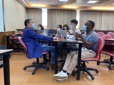 郭仕杰業師與團隊圖片