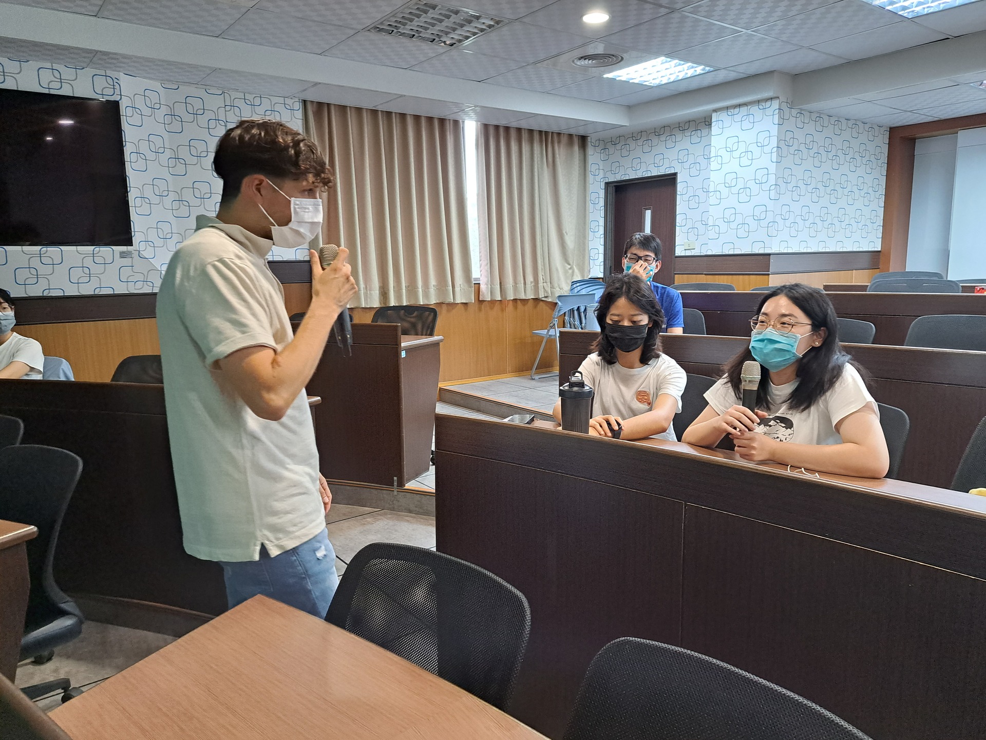 同學表示台灣的度假打工政策有助她與不同國家的人交流圖片