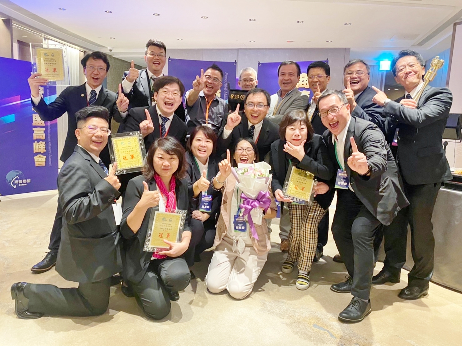 狂賀中山EMBA「浪淘西灣」獲冠軍！圖片
