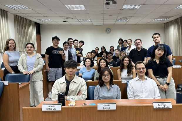 [ACT]Professor Chuei-Ling Shin Discusses Globalization and East Asia’s Business DynamicsImage