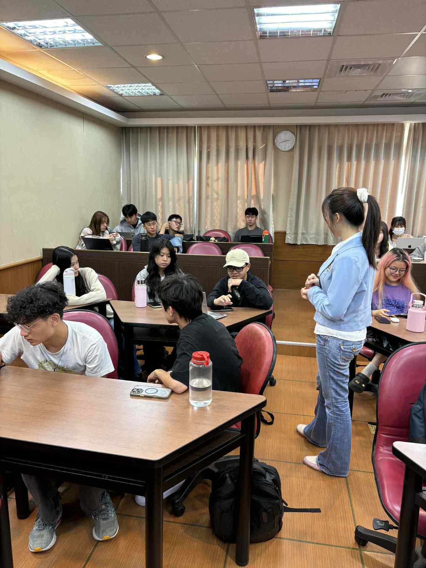 [IBBA] How Generative AI Shapes the Future: Insights from Dr. Hui-Yu Shih at NSYSUImage