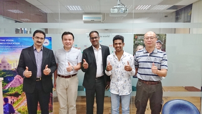 Vel Tech校長Dr. K. V. D. Kishore Kumar, 徐士傑主任、Vel Tech國際長Dr. S. Sivaperumal, Vel Tech校友(目前就讀南台科技大學)、南台科技大學電子工程系副教授李博明圖片