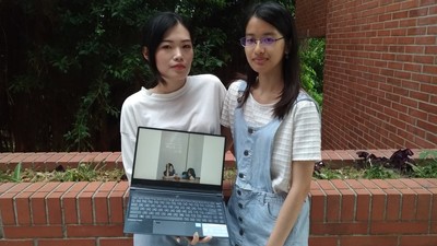 「小浪‧中山雜人誌」創辦者江昱珊(左)、何品萱(右)圖片