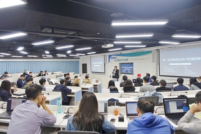 中山大學財管系王昭文主任開場致詞圖片