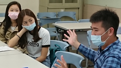 講師分享自身經驗圖片