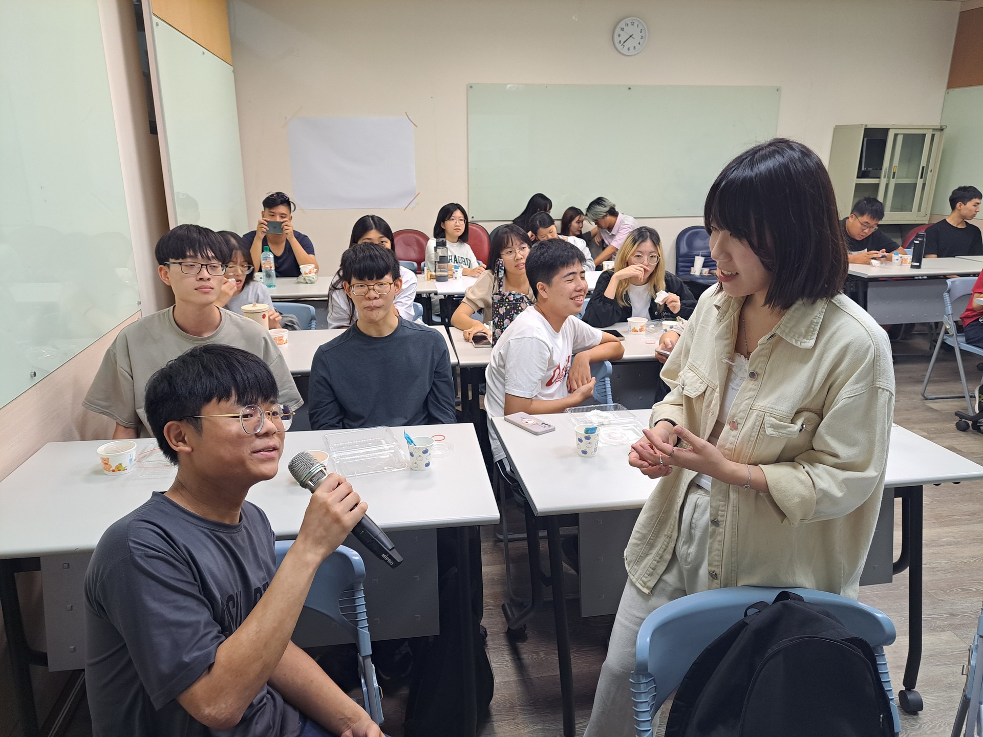 同學描述自己喜歡的國家與想去的旅遊地點圖片