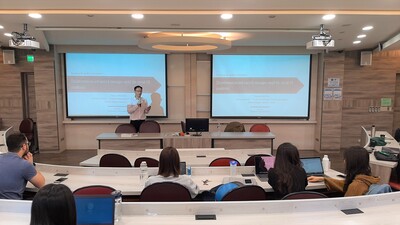 【IBMBA】政大施琮仁教授 談假新聞的影響力圖片