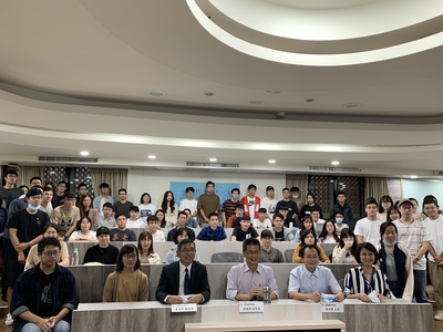 全體參與學生老師大合照圖片