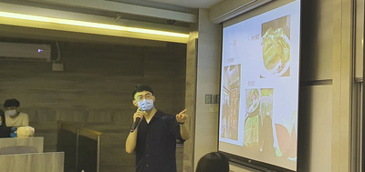 Current Information Management students introduce the food around the schoolImage