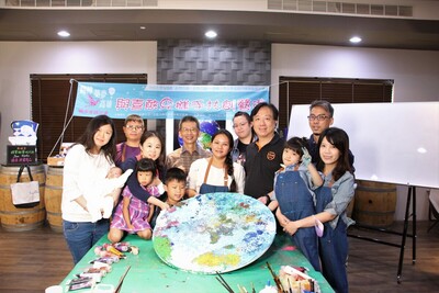「親子共創工作坊」以「地球:蓋亞」為題,完成「星星的力量」作品