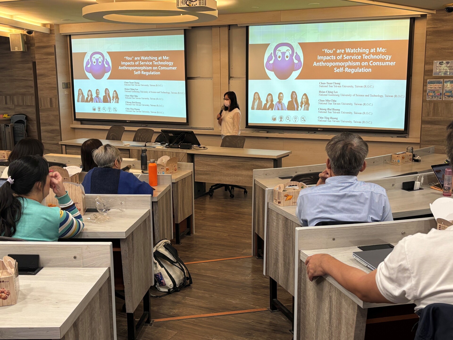 Presentation by Professor Chun-Tuan Chang's Research Team