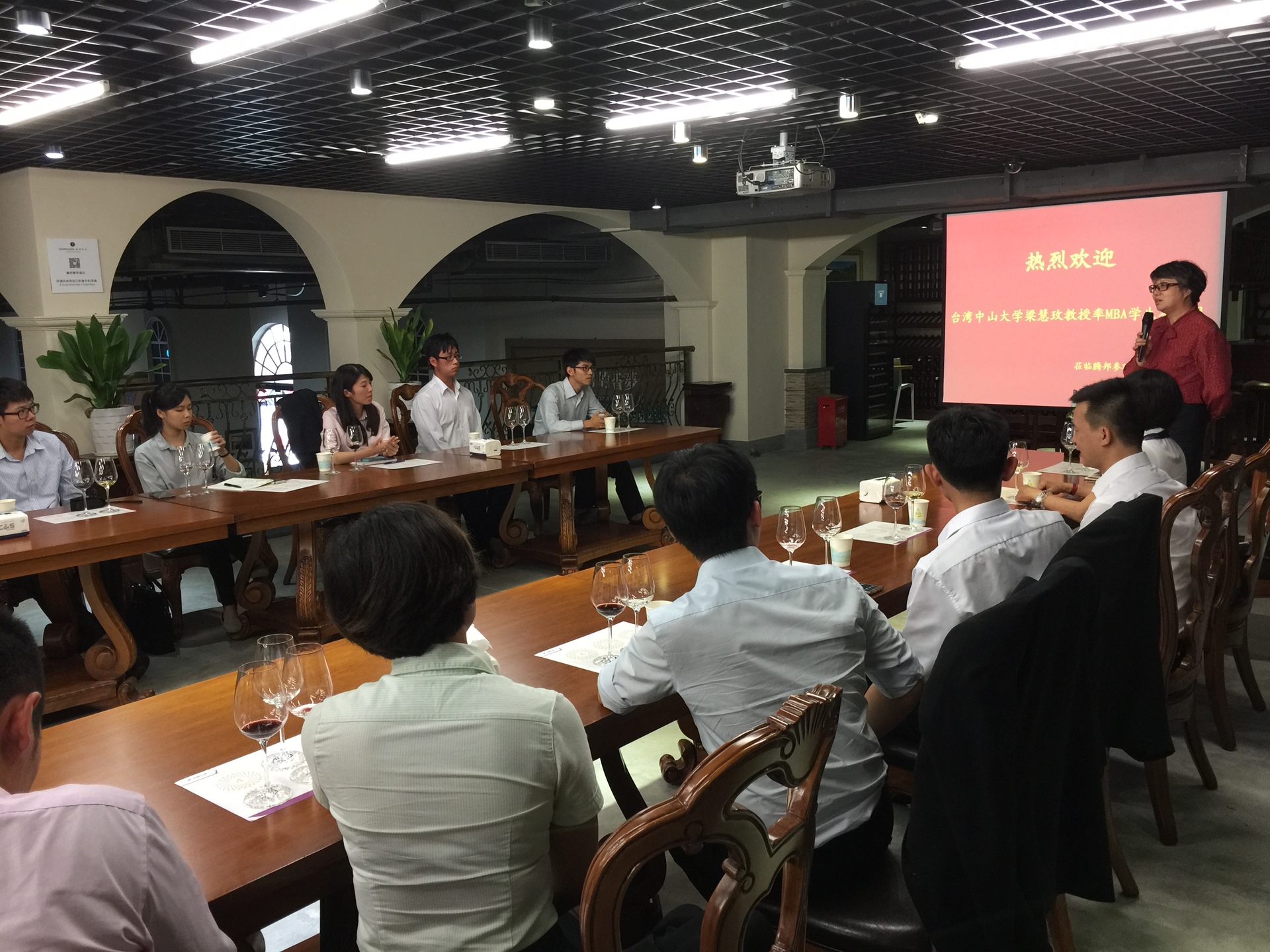 企管系105級企業參訪－騰邦名酒圖片