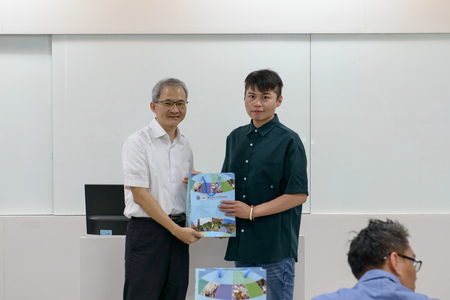 【新聞】外商面面觀(2)面試工作坊---新加坡知名電商資深人資專員賴正煌學長及康邁健康管理顧問(股)公司林珈年學姐分享圖片