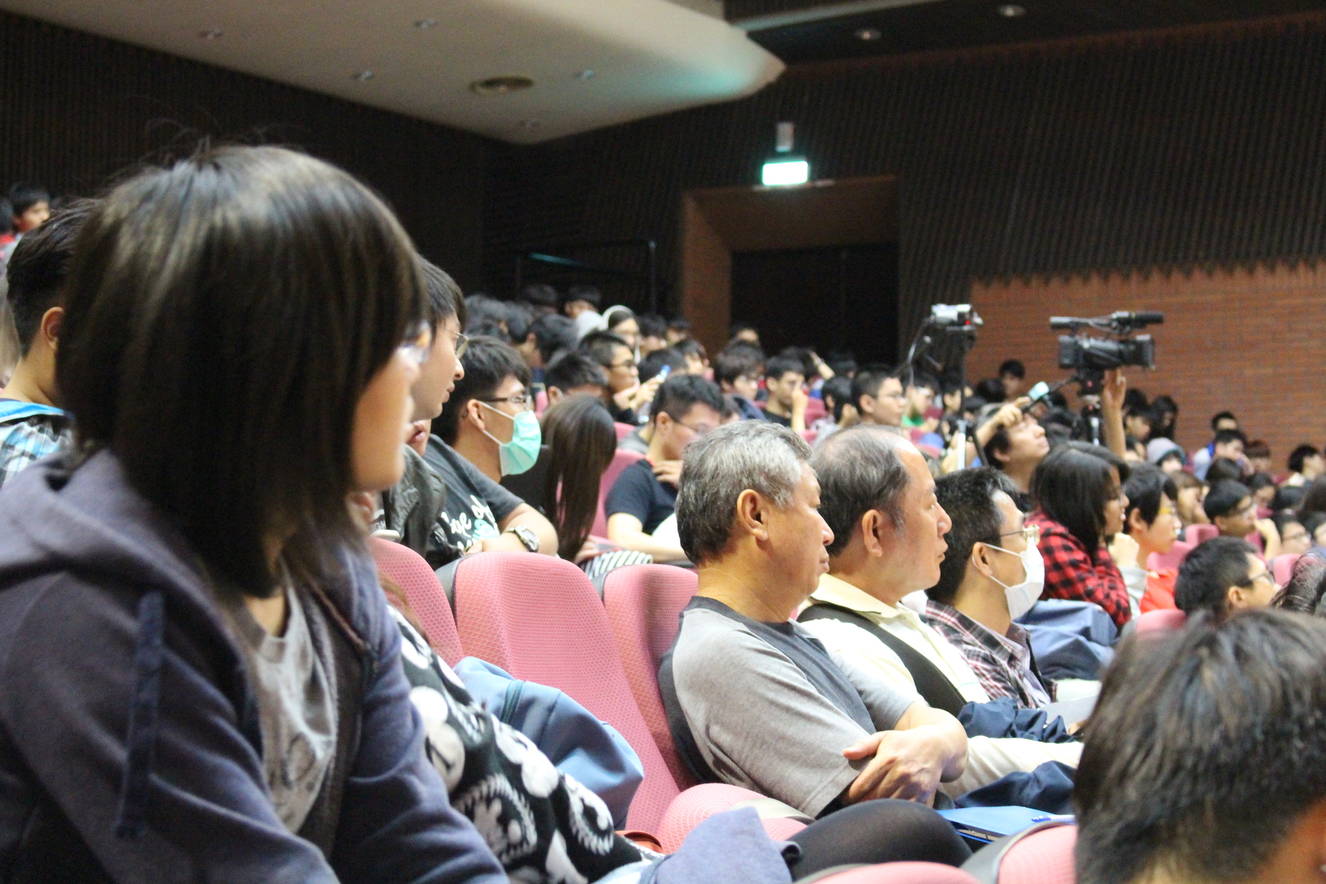 管中閔暢談新創與創業 鼓勵學子勇於接受挑戰圖片