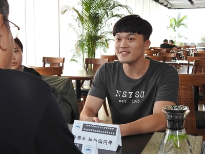 資管所碩一林伯倫圖片