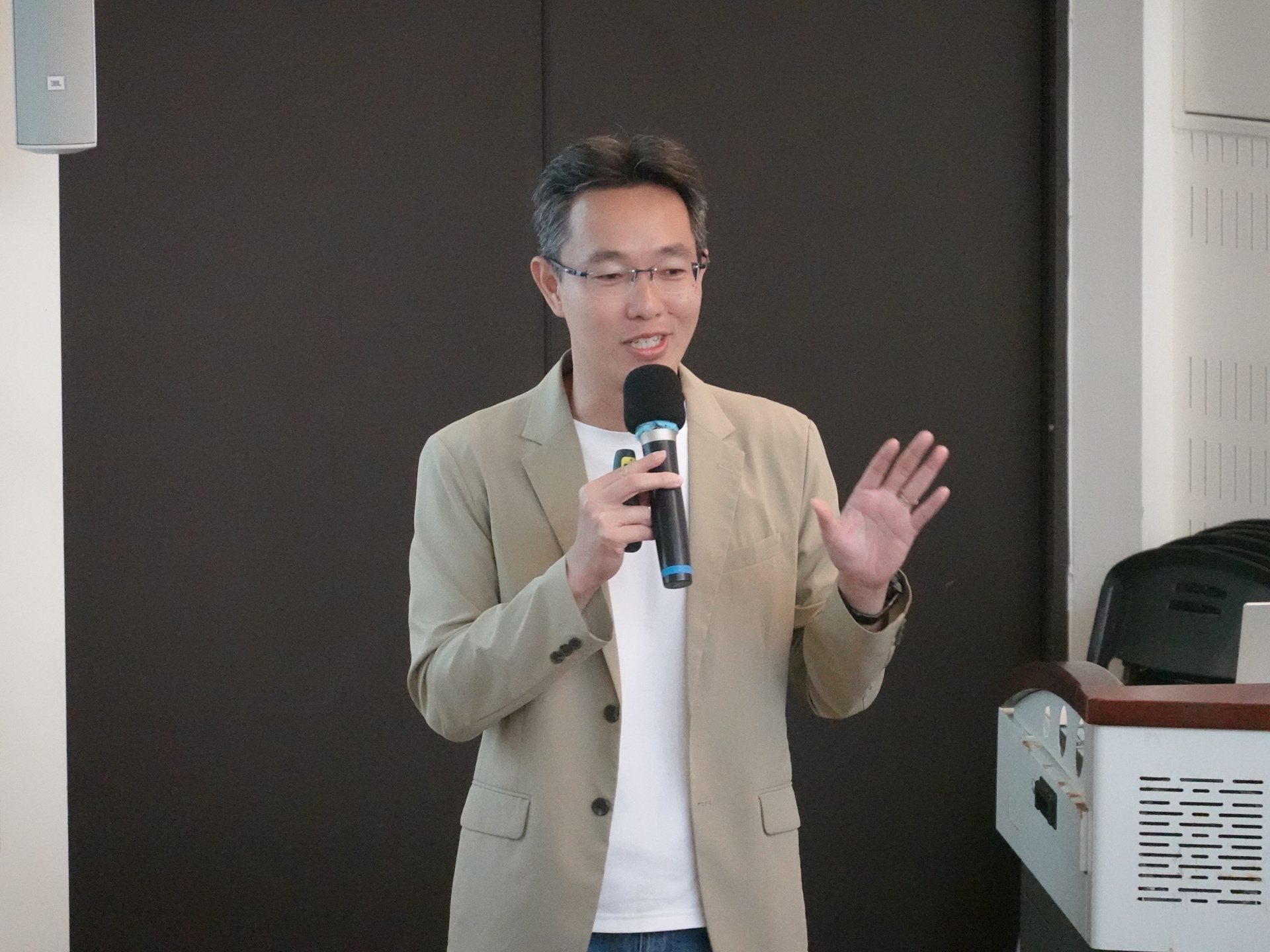 中山校責中心專業經理陳志維以分析專業人才培力,建構彈性制度支持永續人才,成為推動社會轉變的長遠力量