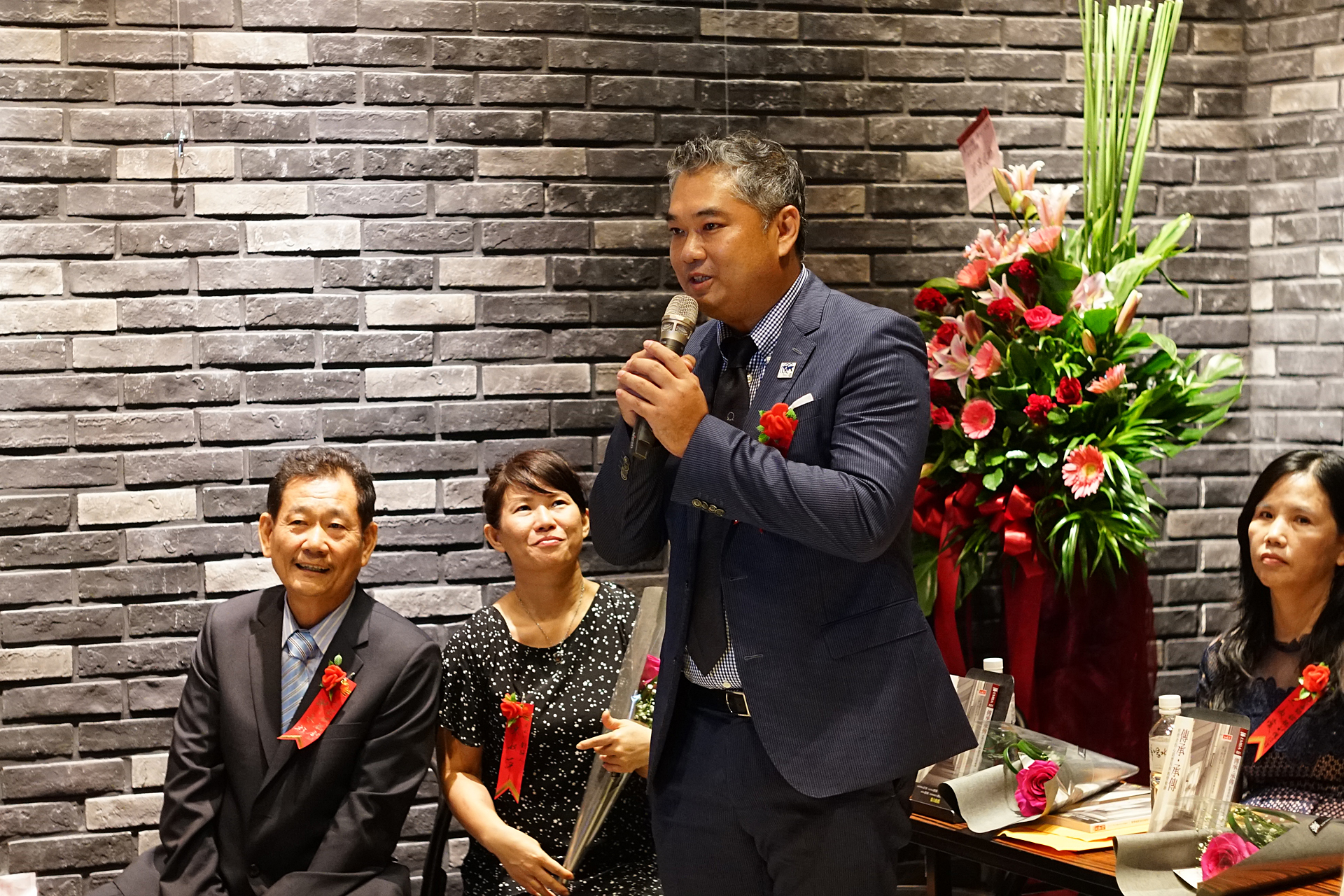 賀！中山EMBA新書《傳承‧承傳》登上金石堂書店排行榜第4名！！圖片