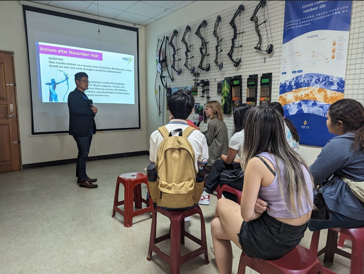 《 IB524 x IBBA153》Embarking on a Sustainable journey: students explore Corporate Sustainability practices at Combis SportImage