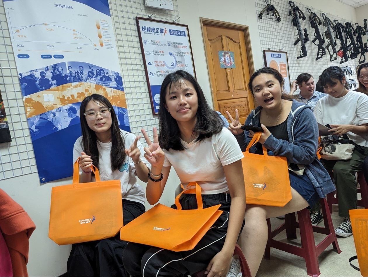 《 IB524 x IBBA153》Embarking on a Sustainable journey: students explore Corporate Sustainability practices at Combis SportImage