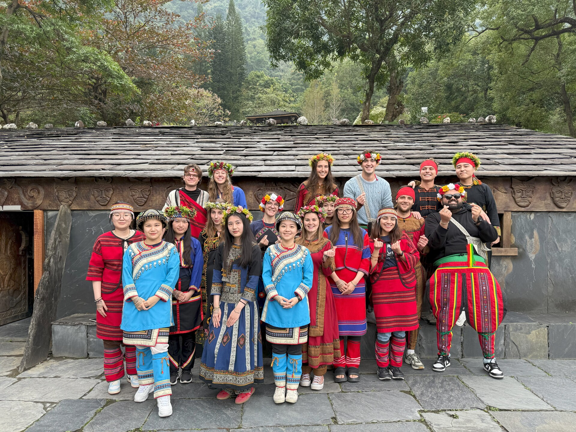 原住民族傳統服飾體驗圖片