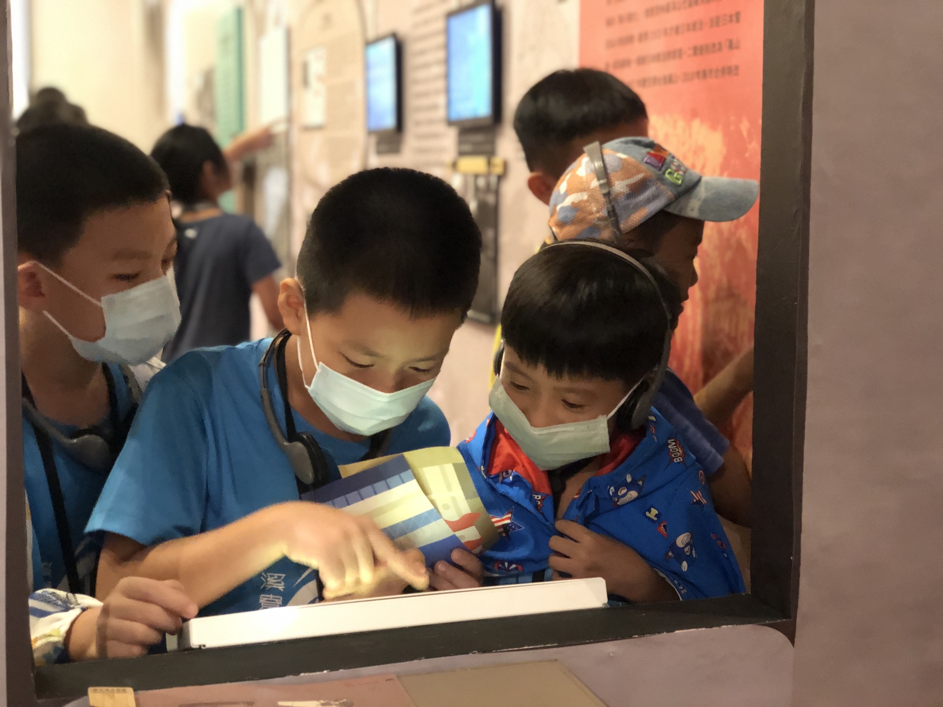 [The USR x CSR project] From Chemistry to the Arts: An experiential camp for elementary students in Daliao.