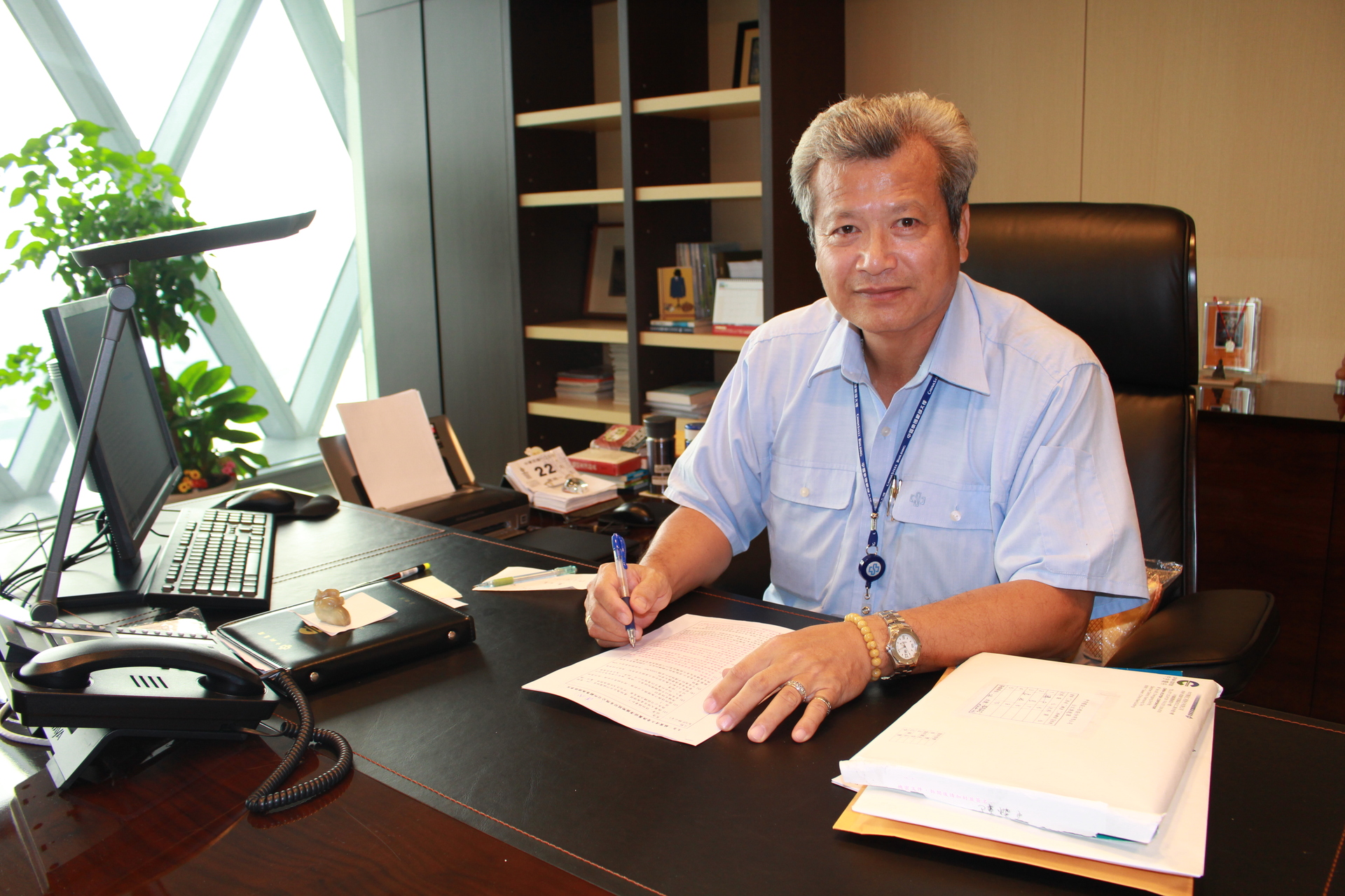 【校友專訪】企管所89級翁朝棟：設立目標不斷學習 只把挫折當挑戰圖片