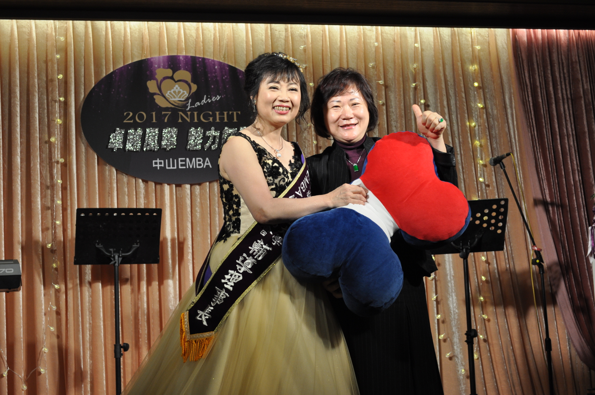 姐姐妹妹亮起來 中山EMBA仕女會會長交接典禮（校友中心）圖片