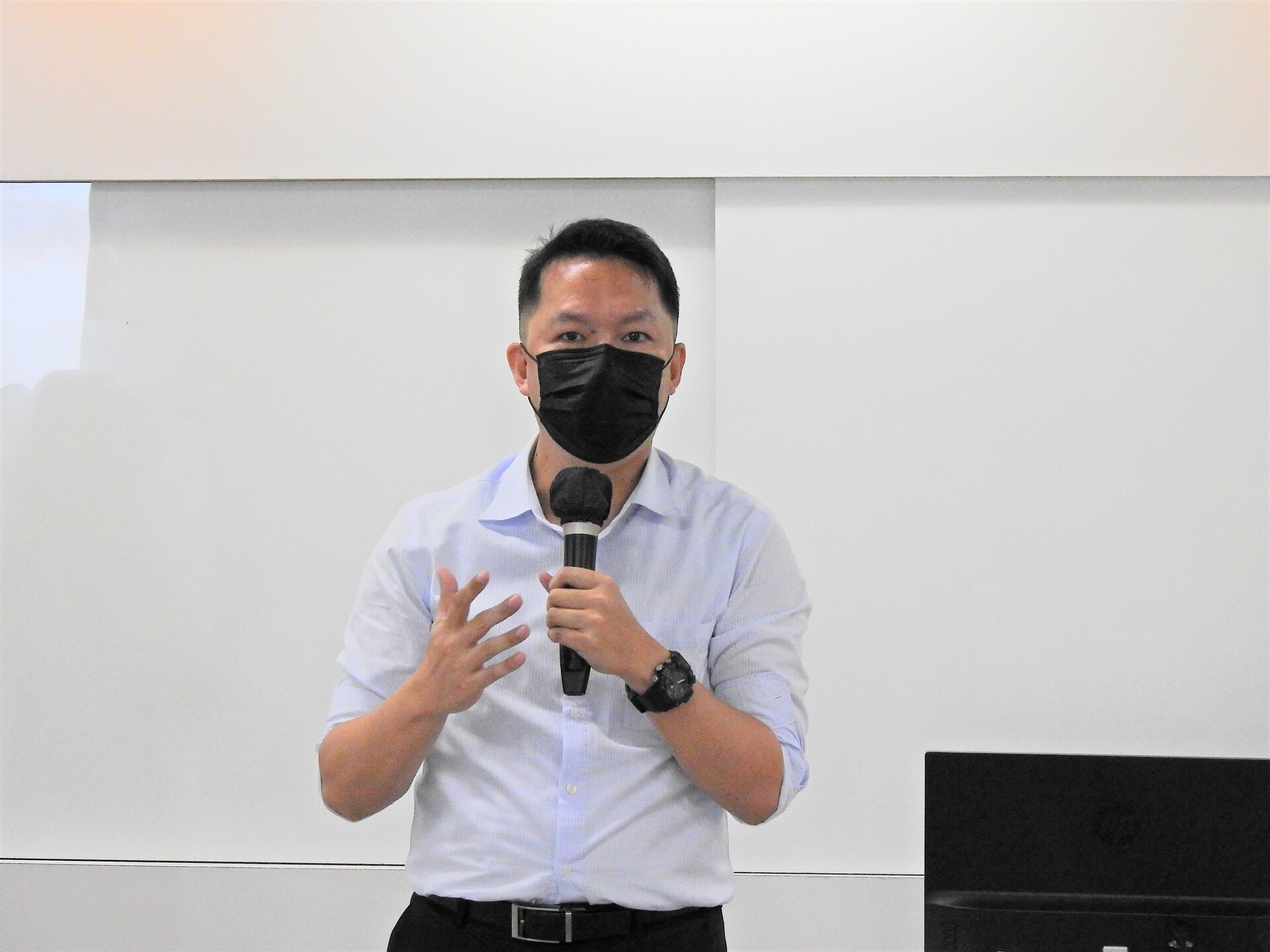 企業管理學系的蔡宗霖助理教授自我介紹分享圖片