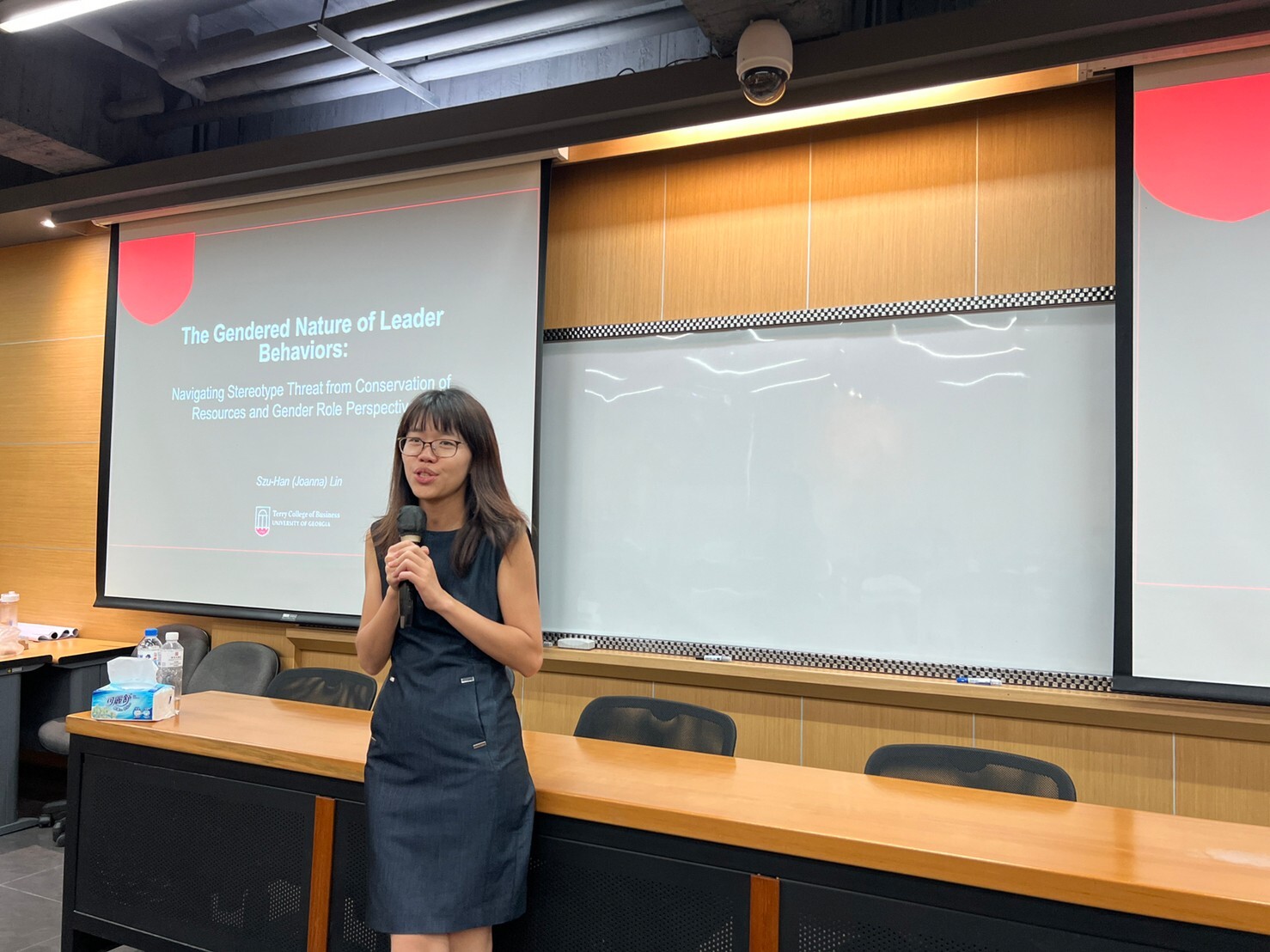 美國喬治亞大學泰瑞商學院管理學系副教授Dr. Joanna Lin進行精彩演講。圖片