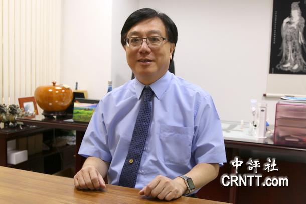 鄭再興認為，全球化的方向沒錯，但對台灣企業而言80%以上只需要“全中國化”就好，而這也是經濟現實的考量。（中評社 高易伸攝）圖片