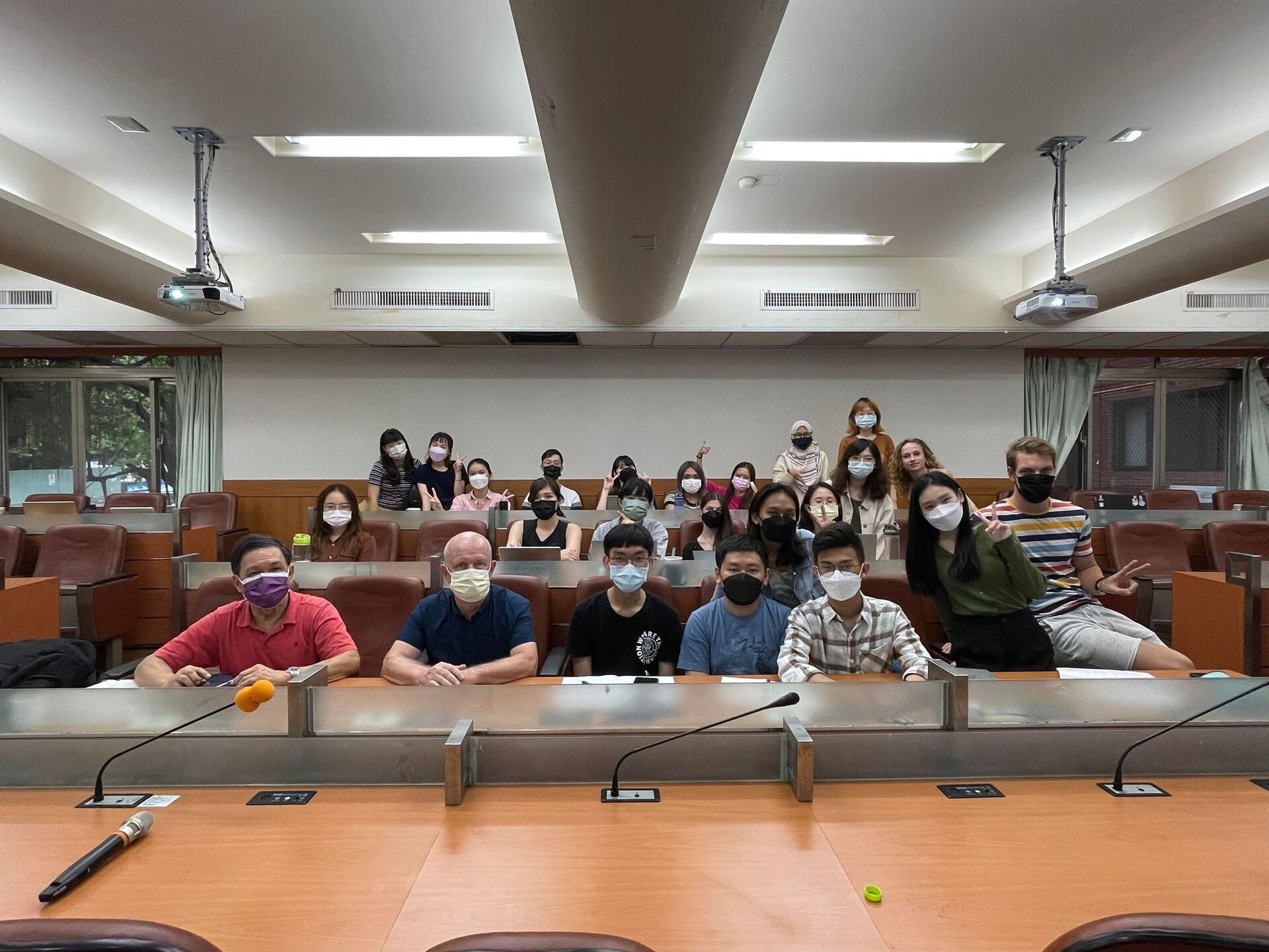 【GHRM MBA】《111-1 Course Speech》Making HRM sustainable: Prioritizing employee well-being over profitImage