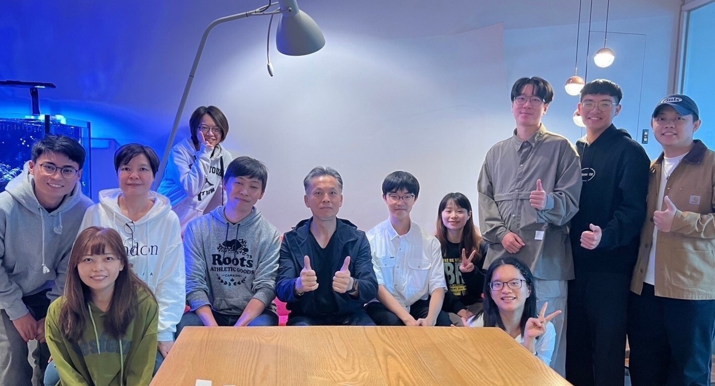 日光照明小組圖片
