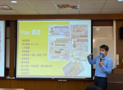 （圖6） Chris 與同學們分享泰國不同的簽證