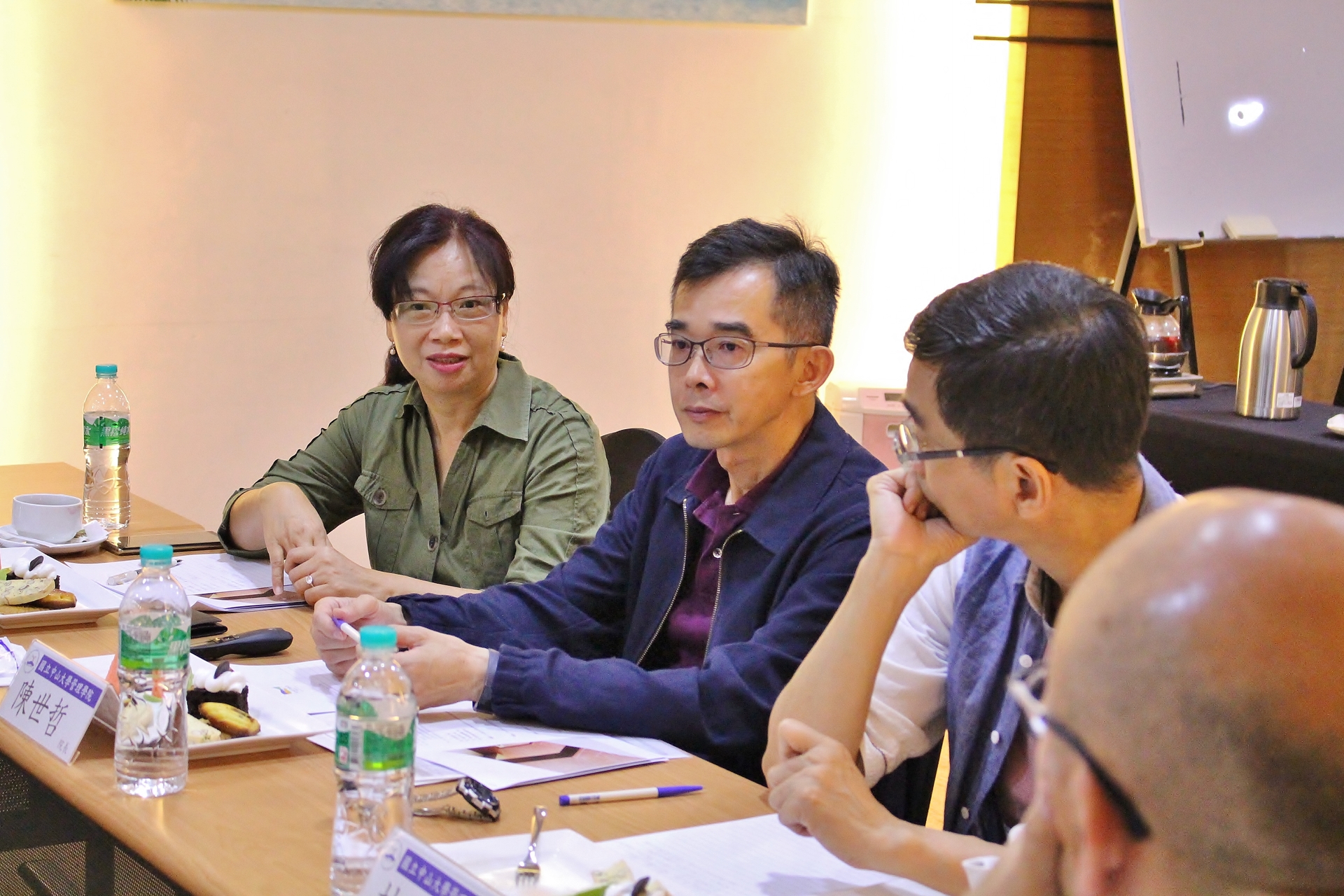 106學年管理學院院務諮詢委員會圖片