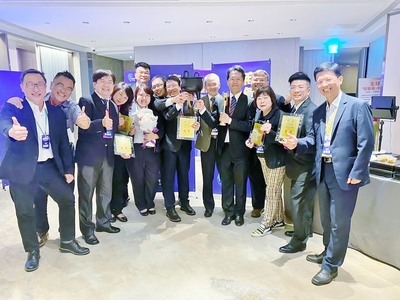 NSYSU won Gentleman’s Tripod in Bai Li Cup Case Competition at EMBA Alliance Summit Image