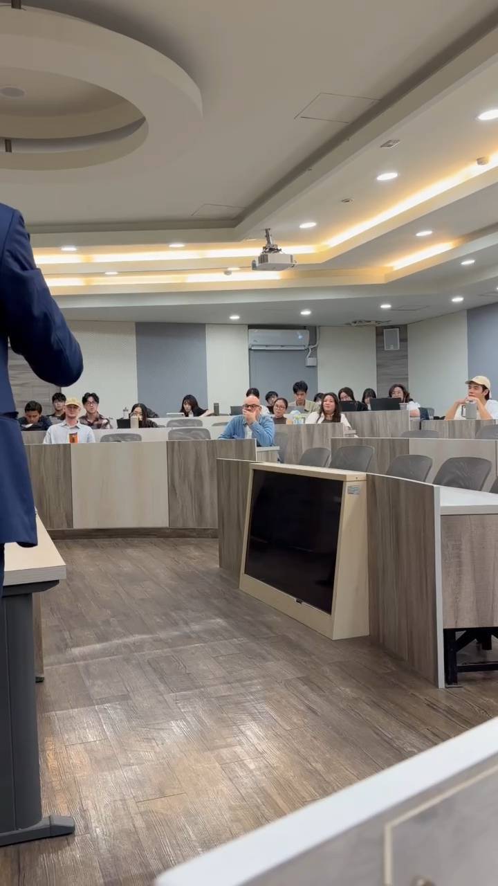 [IBBA]Intercultural Communication – Guest Lecture by Instagram Influencer Shing-Shen Chang “The Tea 101”Image