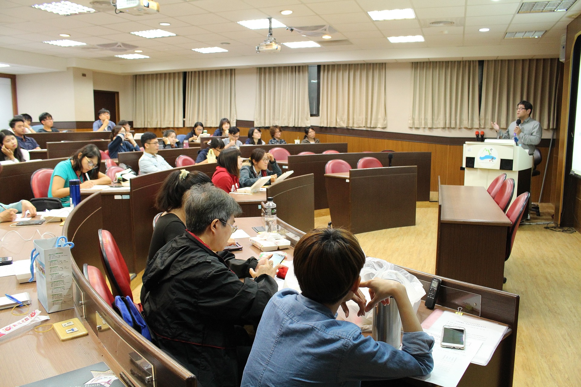 從哲學到管理 洪世謙談反思批判與創意思考（中山新聞）圖片