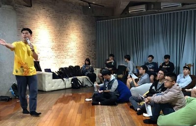 除了創業公司上的規劃，郭旻昇也積極舉辦講座，分享創業至今的經驗。圖片