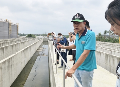 【公事所】沼氣發電 糞土變黃金 公事所師生參訪屏東「中央畜牧場」圖片