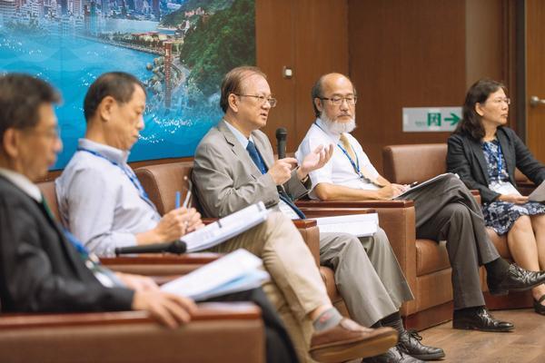 大學社會責任圓桌論壇，主題為「大學如何實踐社會責任？」圖片