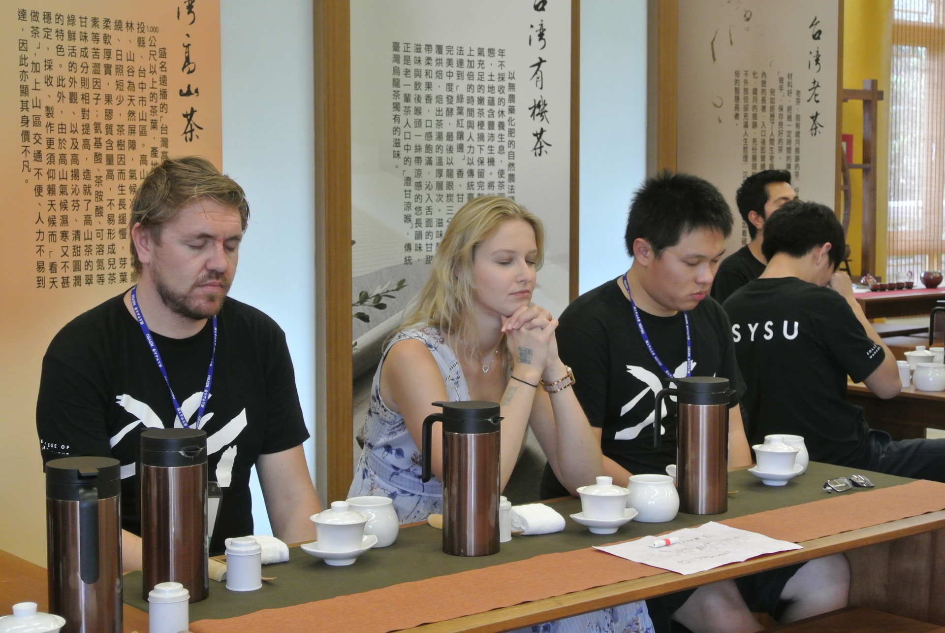 學生體會「茶禪一味」圖片