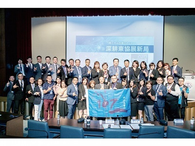 中山大學管理學院設有全台唯一EMBA亞太班，藉由課程、論談及海外研習等，提升高階經理人的經營管理能力。圖片