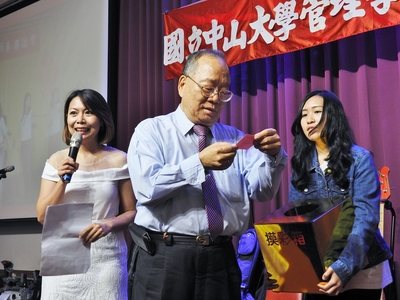 【管院】金豬賀喜！2019新春聯誼晚會圖片
