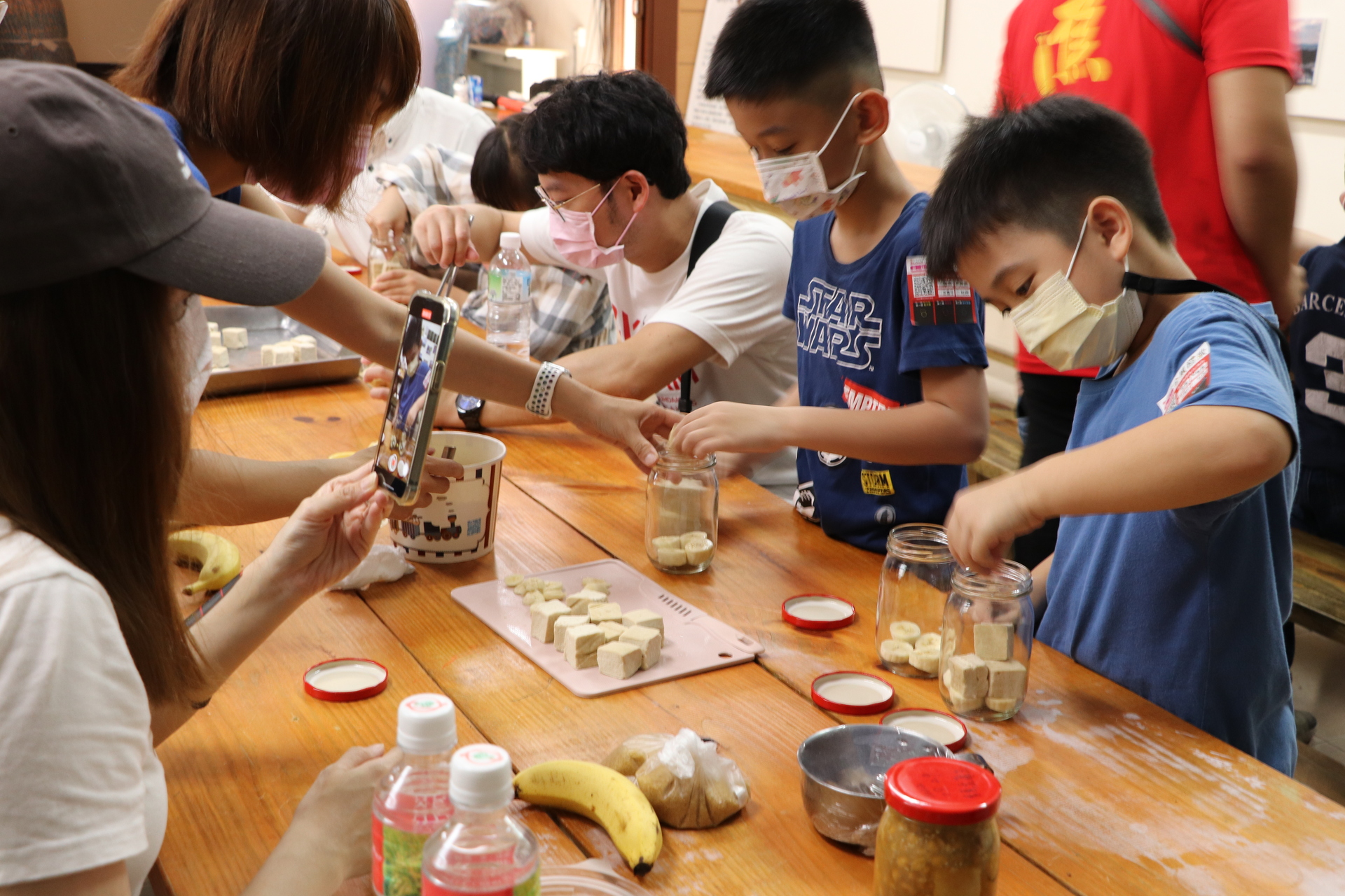 Parent-child DIY experience – making banana-flavored fermented bean curd