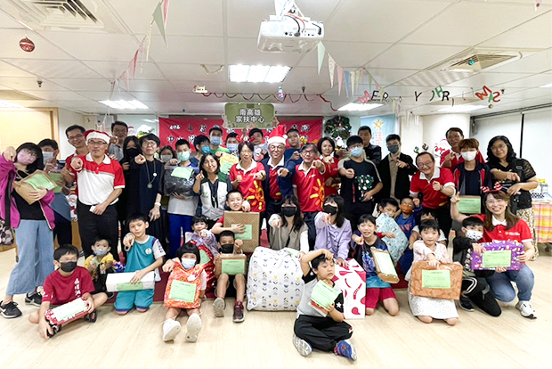 【管院USR】中山陽光暖耶誕 幸福相伴家扶兒圖片