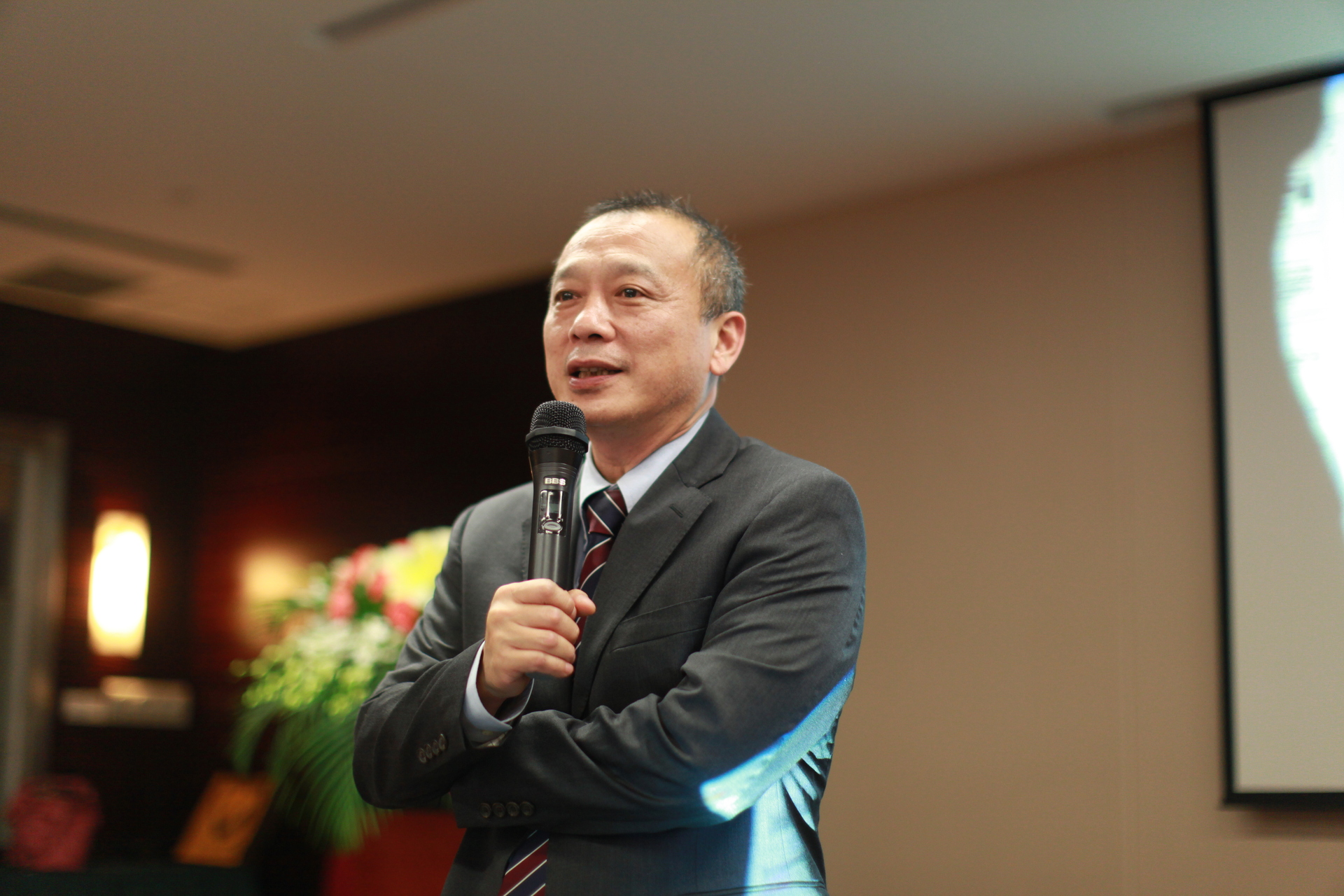中山管院副院長陳以亨開場圖片