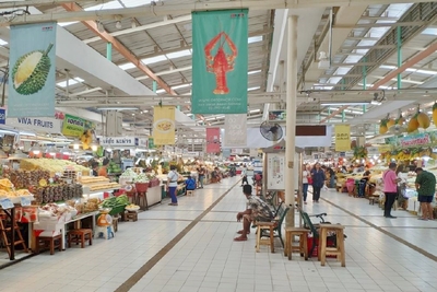 Yu-Chen Yeh took many field trips to local fruit and vegetable markets in TailandImage
