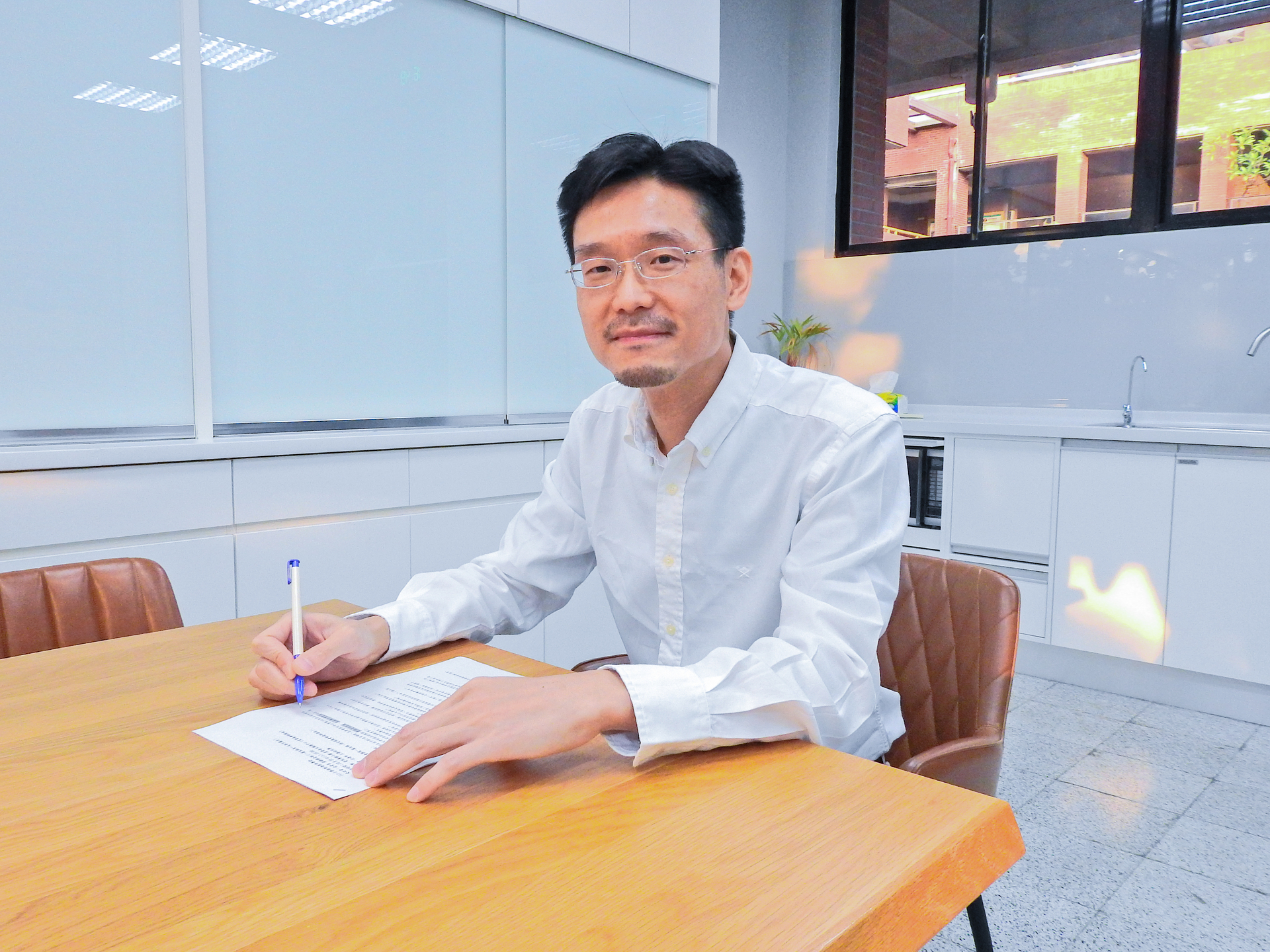 中山管院新進教師-企管系黃鋒樟副教授圖片